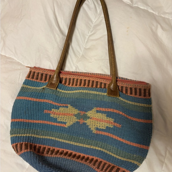 Vintage Southwest style woven handbag purse. Two pockets inside lining. - Picture 4 of 10